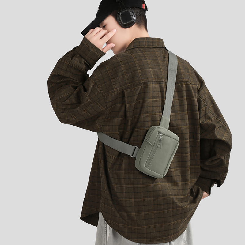 M-944